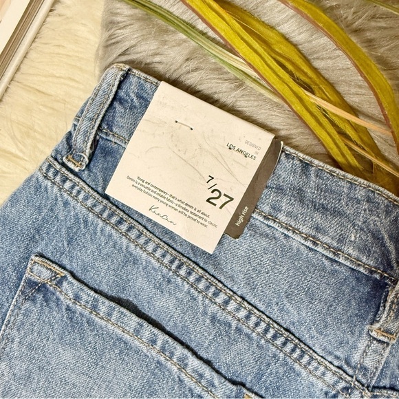 NEW KanCan High Rise Women’s Cutoff Frayed Denim Shorts Sz 27 - Picture 10 of 10